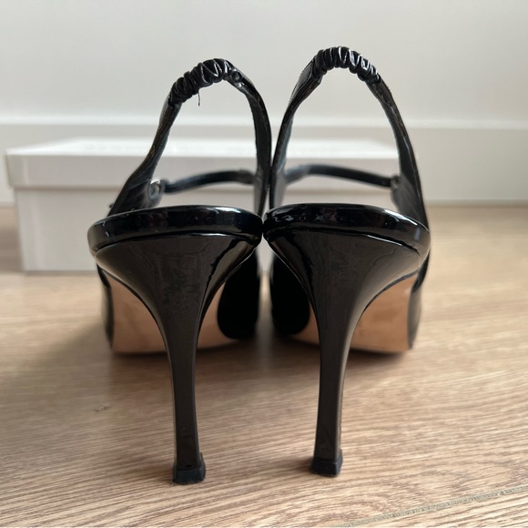 Manolo Blahnik - Mary Jane peep-toe Stilettos, black patent leather - Picture 6 of 9